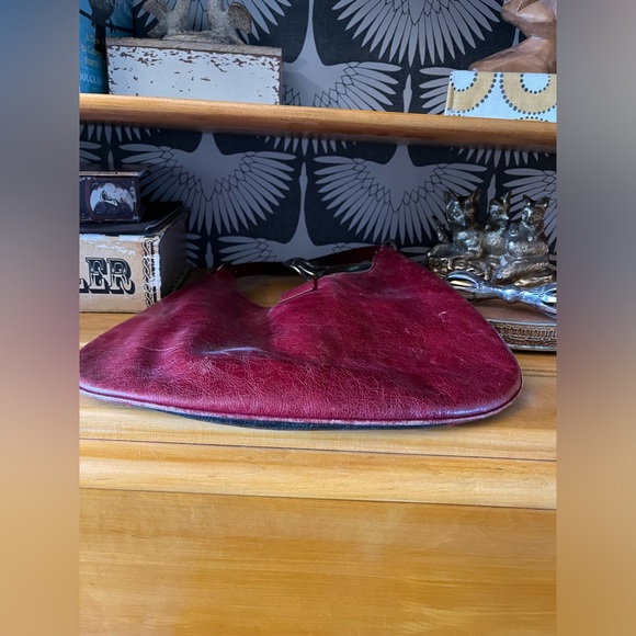 Isabella Fiore Leather Handbag Red Teal Studded Buckle with Magnetic Closure - Picture 8 of 11